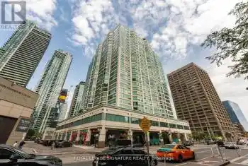 10 Queens Quay Unit# PH01, Toronto (Waterfront Communities), Ontario M5J2R9, 2 Bedrooms Bedrooms, ,3 BathroomsBathrooms,Condo,For Rent,Queens,C10417159