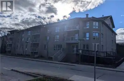 56 KERMAN Avenue Unit# 312 Grimsby Ontario L3M0A1