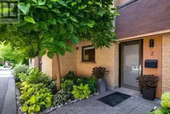 250 Erskine Avenue Unit# 102, Toronto (Mount Pleasant East), Ontario M4P1Z4, 4 Bedrooms Bedrooms, ,3 BathroomsBathrooms,All Houses,For Rent,Erskine,C10417330