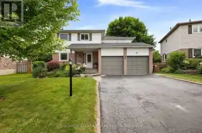 16 Metcalf Crescent New Tecumseth (Tottenham) Ontario L0G1W0