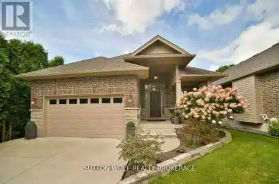 298 Mogg Street Unit# 29 Strathroy-Caradoc (SE) Ontario N7G0C6