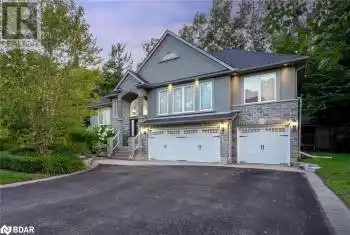 2 REILLYS Run, Minesing, Ontario L0L1Y3, 5 Bedrooms Bedrooms, ,4 BathroomsBathrooms,All Houses,For Sale,REILLYS,40676215