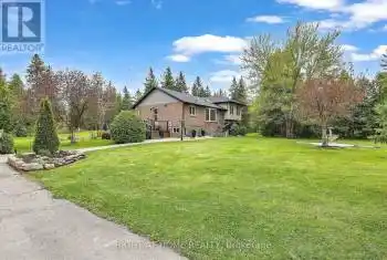 119 Sturgeon Glen Road, Kawartha Lakes (Fenelon Falls), Ontario K0M1N0, 3 Bedrooms Bedrooms, ,2 BathroomsBathrooms,All Houses,For Sale,Sturgeon Glen,X10418021