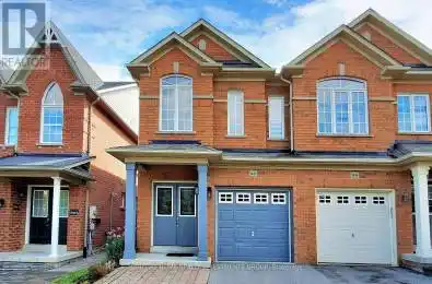 96 Four Seasons Crescent Newmarket (Woodland Hill) Ontario L9N0C4