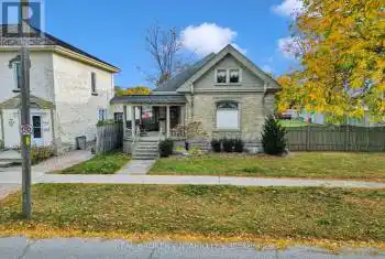 106 Front Street, Strathroy-Caradoc (NW), Ontario N7G1X8, 2 Bedrooms Bedrooms, ,1 BathroomBathrooms,All Houses,For Sale,Front,X10419757