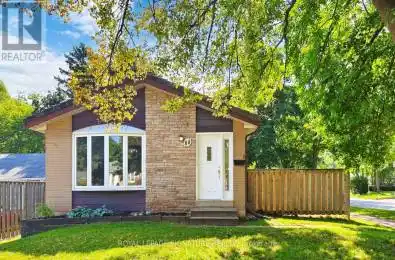 88 McCraney Street Oakville (College Park) Ontario L6H1H4