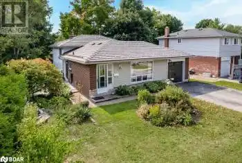 33 ROSLYN Road, Barrie, Ontario L4M2X5, 4 Bedrooms Bedrooms, ,2 BathroomsBathrooms,All Houses,For Sale,ROSLYN,40676851