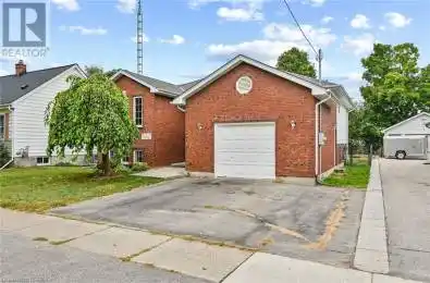 12 HILL Avenue Brantford Ontario N3R4G9