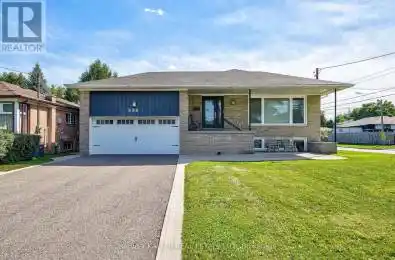 215 Searle Avenue Toronto (Bathurst Manor) Ontario M3H4B6