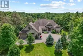 209 HUME Road, Puslinch, Ontario N0B2J0, 5 Bedrooms Bedrooms, ,5 BathroomsBathrooms,All Houses,For Sale,HUME,40677638