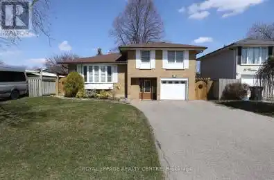 32 Coniston Avenue Brampton (Northwood Park) Ontario L6X2H4