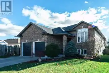 7 Lynbrook Lane, Welland (769 - Prince Charles), Ontario L3C7M7, 5 Bedrooms Bedrooms, ,2 BathroomsBathrooms,All Houses,For Sale,Lynbrook,X10425420