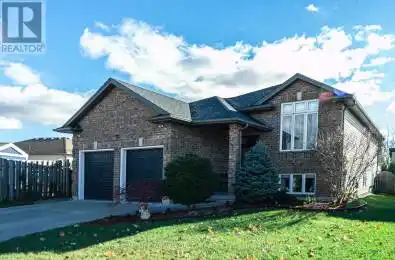 7 Lynbrook Lane Welland (769 - Prince Charles) Ontario L3C7M7