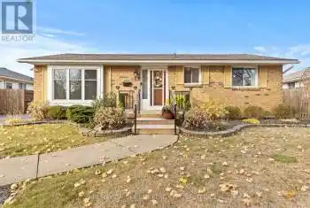 32 Manley Crescent, Thorold (558 - Confederation Heights), Ontario L2V4K3, 4 Bedrooms Bedrooms, ,2 BathroomsBathrooms,All Houses,For Sale,Manley,X10426650