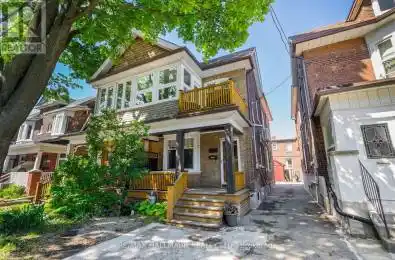 136 Monarch Park Avenue Toronto (Danforth) Ontario M4J4R4