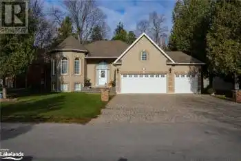 26 FAIRWAY Crescent, Wasaga Beach, Ontario L9Z1B9, 3 Bedrooms Bedrooms, ,3 BathroomsBathrooms,All Houses,For Sale,FAIRWAY,40677309