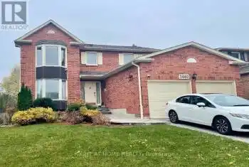 2082 Folkway Drive, Mississauga (Erin Mills), Ontario L5L3J9, 5 Bedrooms Bedrooms, ,4 BathroomsBathrooms,All Houses,For Rent,Folkway,W10427554