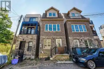 15 Justice Gardens, Toronto (Weston), Ontario M9N0B5, 2 Bedrooms Bedrooms, ,3 BathroomsBathrooms,All Houses,For Sale,Justice,W10427043