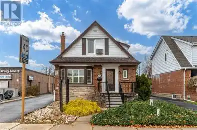 15 EMPRESS Avenue Hamilton Ontario L9A1M1