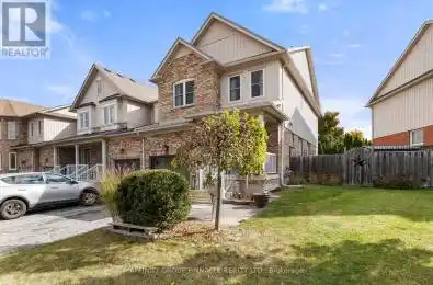 11 Lilly Mckeowan Crescent East Gwillimbury (Mt Albert) Ontario L0G1M0