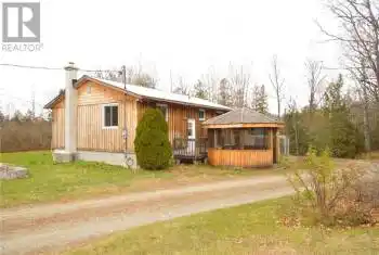 732 FRENCH LINE Road, Lanark Highlands (917 - Lanark Highlands (Darling), Ontario K0G1K0, 3 Bedrooms Bedrooms, ,1 BathroomBathrooms,All Houses,For Sale,FRENCH LINE,FRENCH LINE,X10429684