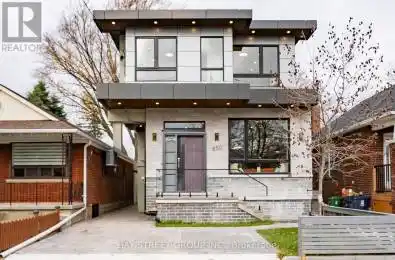 850 Cosburn Avenue Toronto (East York) Ontario M4C2W2