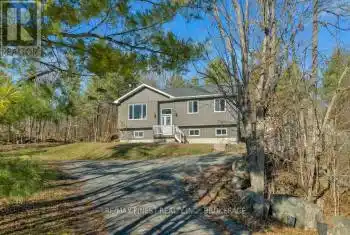 4947 Ramparts Road, South Frontenac (Frontenac South), Ontario K0H1H0, 3 Bedrooms Bedrooms, ,2 BathroomsBathrooms,All Houses,For Sale,Ramparts,X10431262