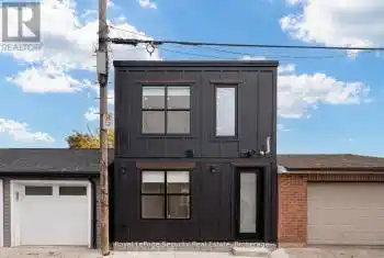 706 Gladstone Avenue Unit# Lane, Toronto (Dovercourt-Wallace Emerson-Junction), Ontario M6H3J4, 3 Bedrooms Bedrooms, ,3 BathroomsBathrooms,All Houses,For Rent,Gladstone,W10430774