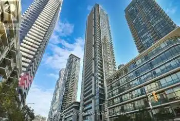 4070 Confederation Parkway Unit# LPH4, Mississauga (City Centre), Ontario L5B0E9, 2 Bedrooms Bedrooms, ,2 BathroomsBathrooms,Condo,For Sale,Confederation,W10432075