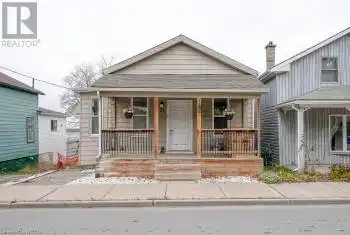 71 CHARLES Street, Ingersoll, Ontario N5C1J5, 2 Bedrooms Bedrooms, ,2 BathroomsBathrooms,All Houses,For Sale,CHARLES,40678464