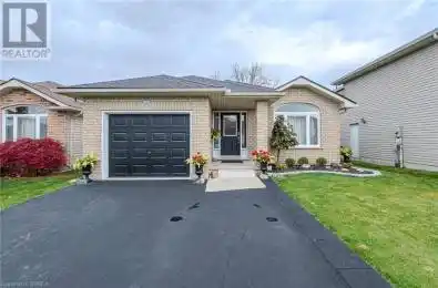 15 LANDON Avenue Simcoe Ontario N3Y5J8