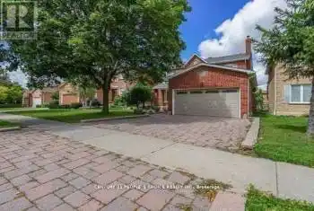 1575 Sir Monty's Drive, Mississauga (East Credit), Ontario L5N4P1, 4 Bedrooms Bedrooms, ,3 BathroomsBathrooms,All Houses,For Rent,Sir Monty's,W10432866