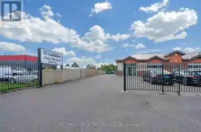 12 Laidlaw Boulevard Markham (Bullock) Ontario L3P1W7