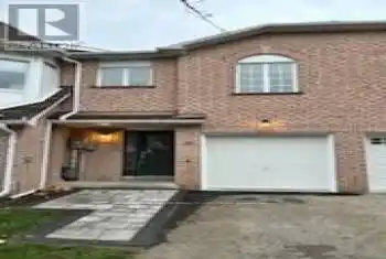 28 Royal Cedar Court, East Gwillimbury (Holland Landing), Ontario L9N1R7, 3 Bedrooms Bedrooms, ,4 BathroomsBathrooms,All Houses,For Rent,Royal Cedar,N10440578