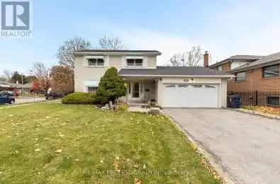 12 Broadfield Drive Toronto (Markland Wood) Ontario M9C1L6