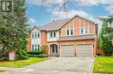 22 Montclair Road Richmond Hill (Bayview Hill) Ontario L4B2T3