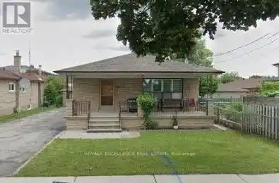 25 Garratt Boulevard Toronto (Downsview-Roding-CFB) Ontario M3K1S8