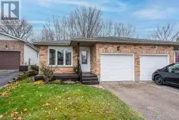 8 DAWN RIDGE Drive, Kitchener, Ontario N2N3J7, 3 Bedrooms Bedrooms, ,2 BathroomsBathrooms,All Houses,For Sale,DAWN RIDGE,40679400