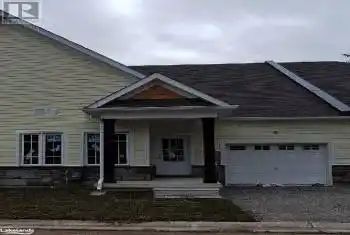 14 LEEDS Court, Bracebridge, Ontario P1L1B3, 2 Bedrooms Bedrooms, ,3 BathroomsBathrooms,All Houses,For Sale,LEEDS,40680494