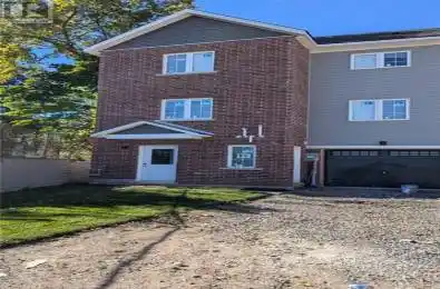 139 HIGHRIVER Trail Unit# Main Welland Ontario L3C0H6