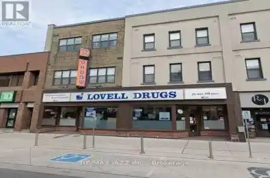 8 King Street Oshawa (O'Neill) Ontario L1H1A9