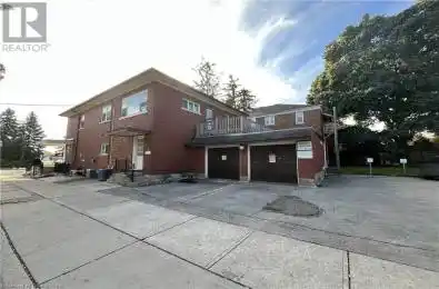 744 QUEEN Street Unit# 744 Kitchener Ontario N2M1A4