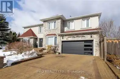 2438 King Forest Drive Mississauga (Sheridan) Ontario L5K2P1