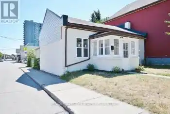 114 Ferguson Avenue, Hamilton (Beasley), Ontario L8R1L5, 3 Bedrooms Bedrooms, ,1 BathroomBathrooms,All Houses,For Rent,Ferguson,X11835766