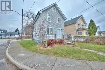 4317 Buttrey Street, Niagara Falls (210 - Downtown), Ontario L2E2X1, 2 Bedrooms Bedrooms, ,1 BathroomBathrooms,All Houses,For Sale,Buttrey,X11897460