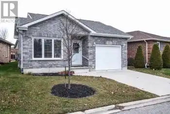 3951 Durban Lane, Lincoln (980 - Lincoln-Jordan/Vineland), Ontario L0R2C0, 1 Bedroom Bedrooms, ,1 BathroomBathrooms,All Houses,For Sale,Durban,X11898036