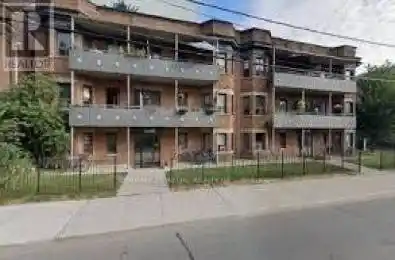 1384 King Street Toronto (South Parkdale) Ontario M6K1H5