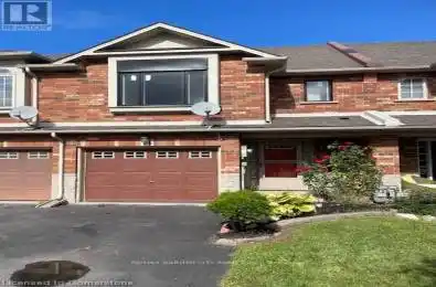 74 MAGNOLIA Crescent Grimsby Ontario L3M5R4