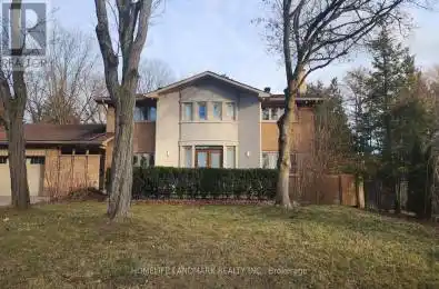 31 Chieftain Crescent Toronto (St. Andrew-Windfields) Ontario M2L2H3