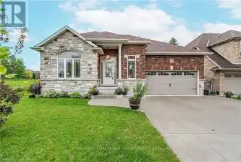 217 Donnici Drive Unit# Lower, Hamilton (Falkirk), Ontario L9B2W4, 2 Bedrooms Bedrooms, ,1 BathroomBathrooms,All Houses,For Rent,Donnici,X11909206